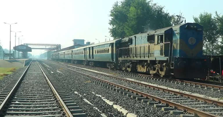 পাবনা ট্রেন